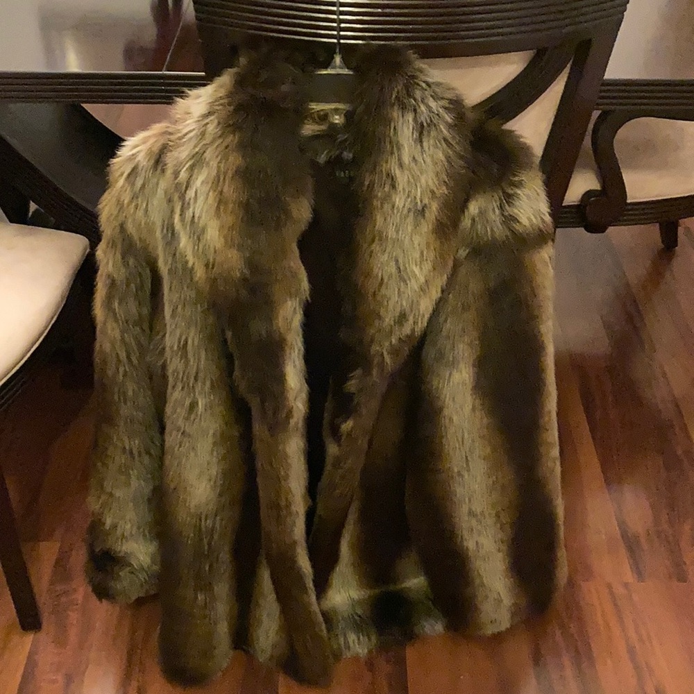 Coat - Picture 1 of 3